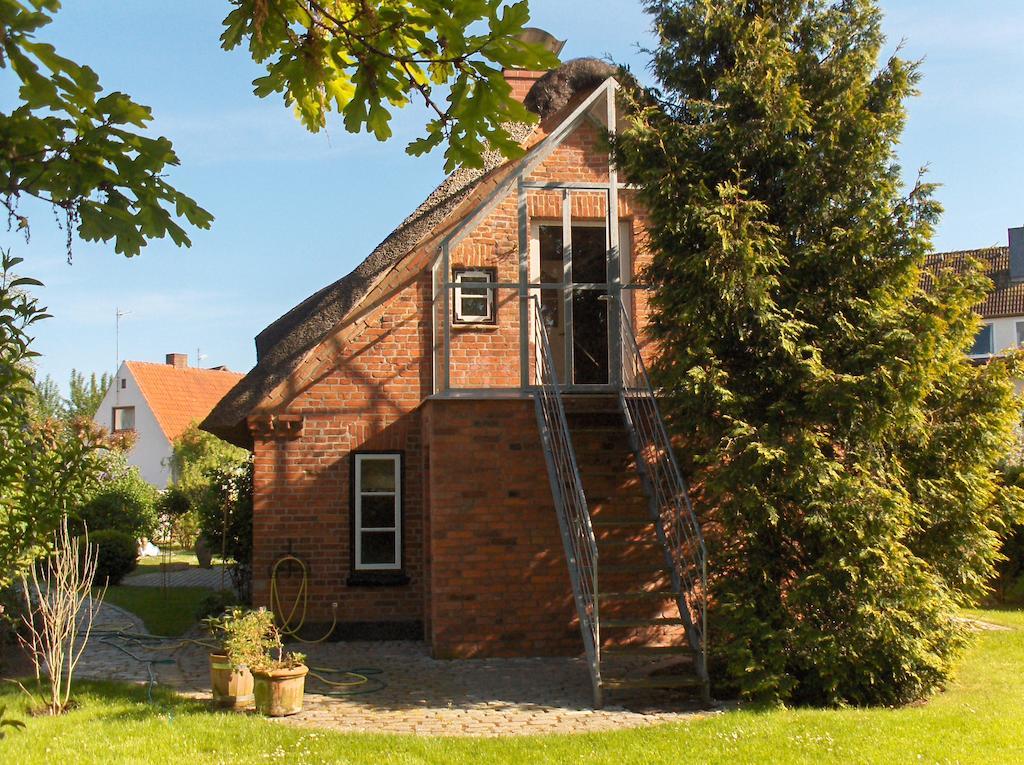 Das Reetdachhaus - Paulines Hoeft Grömitz Extérieur photo